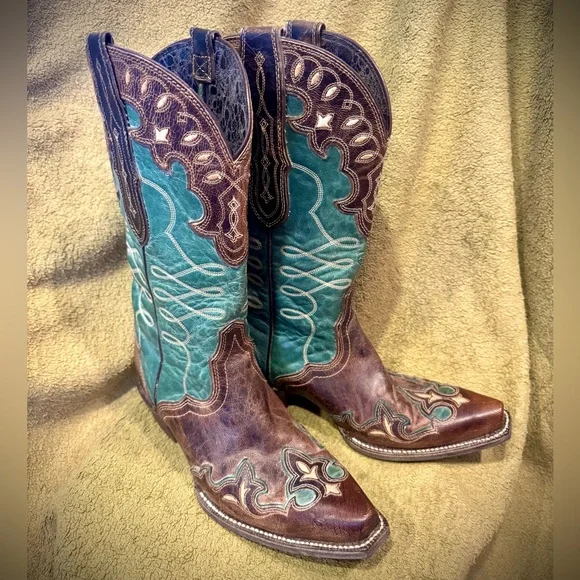💙NEW! Ariat western leather boots - Picture 1 of 6